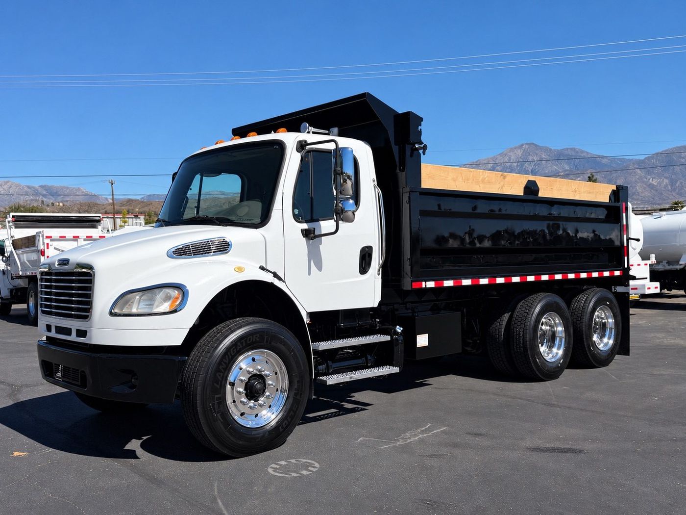 2016 Freightliner M2 Dump Truck 10 Yard