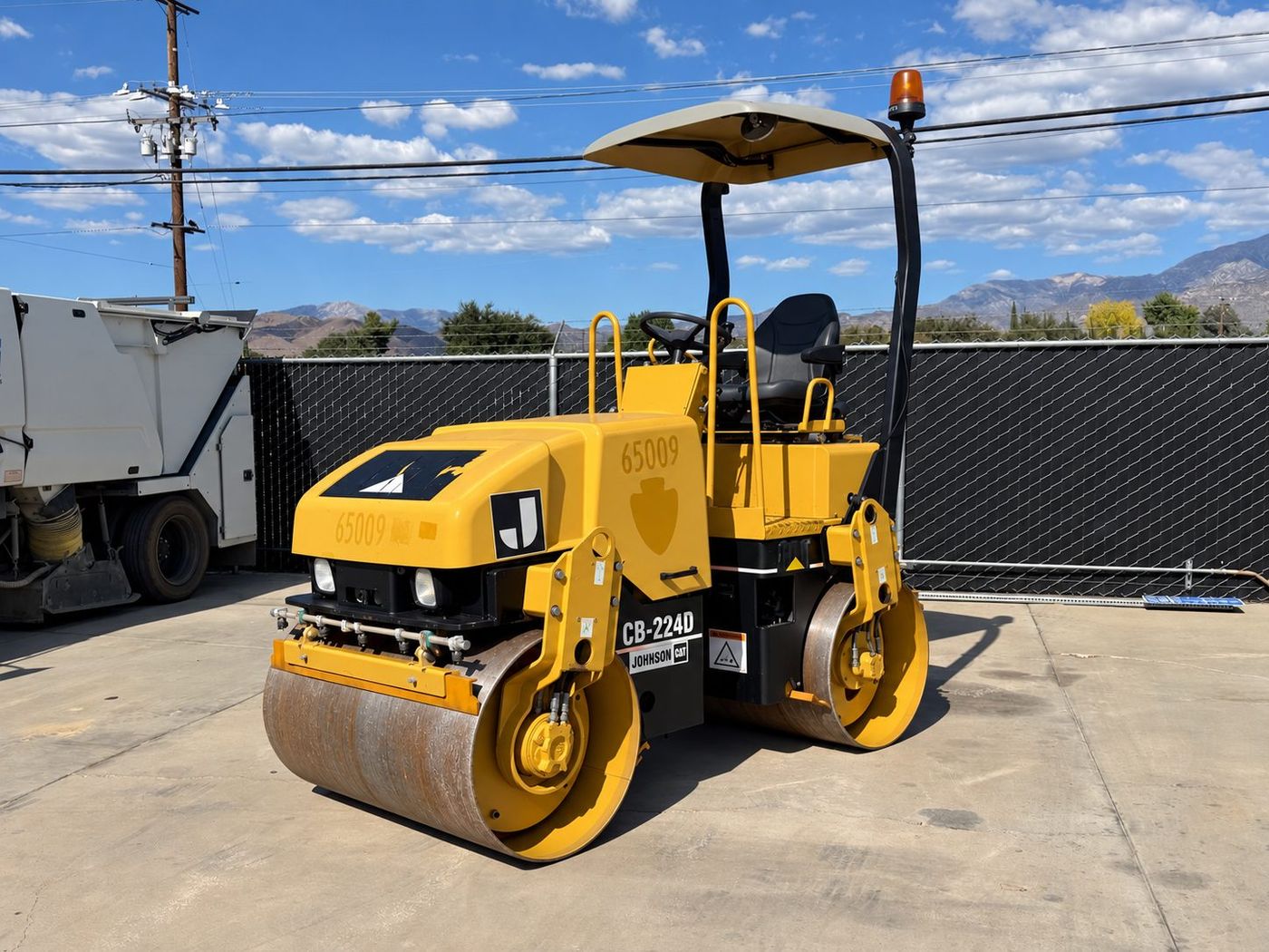 2004 Caterpillar 224D Asphalt Roller