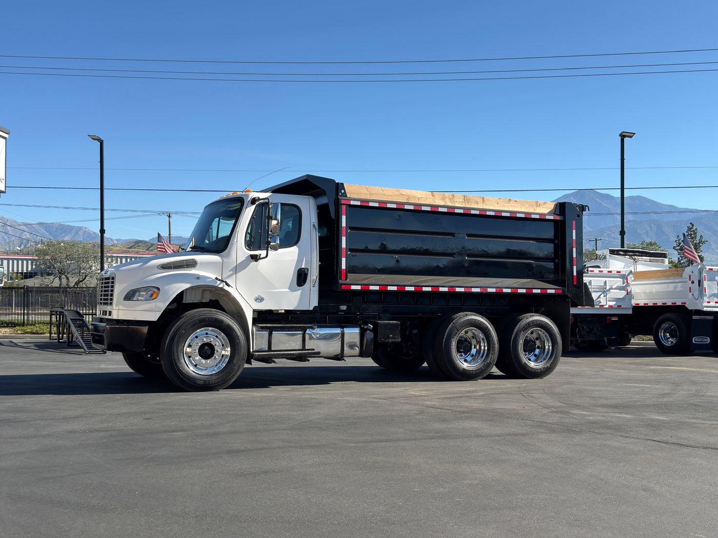 2016 Freightliner M2 10 Yard Dump Truck