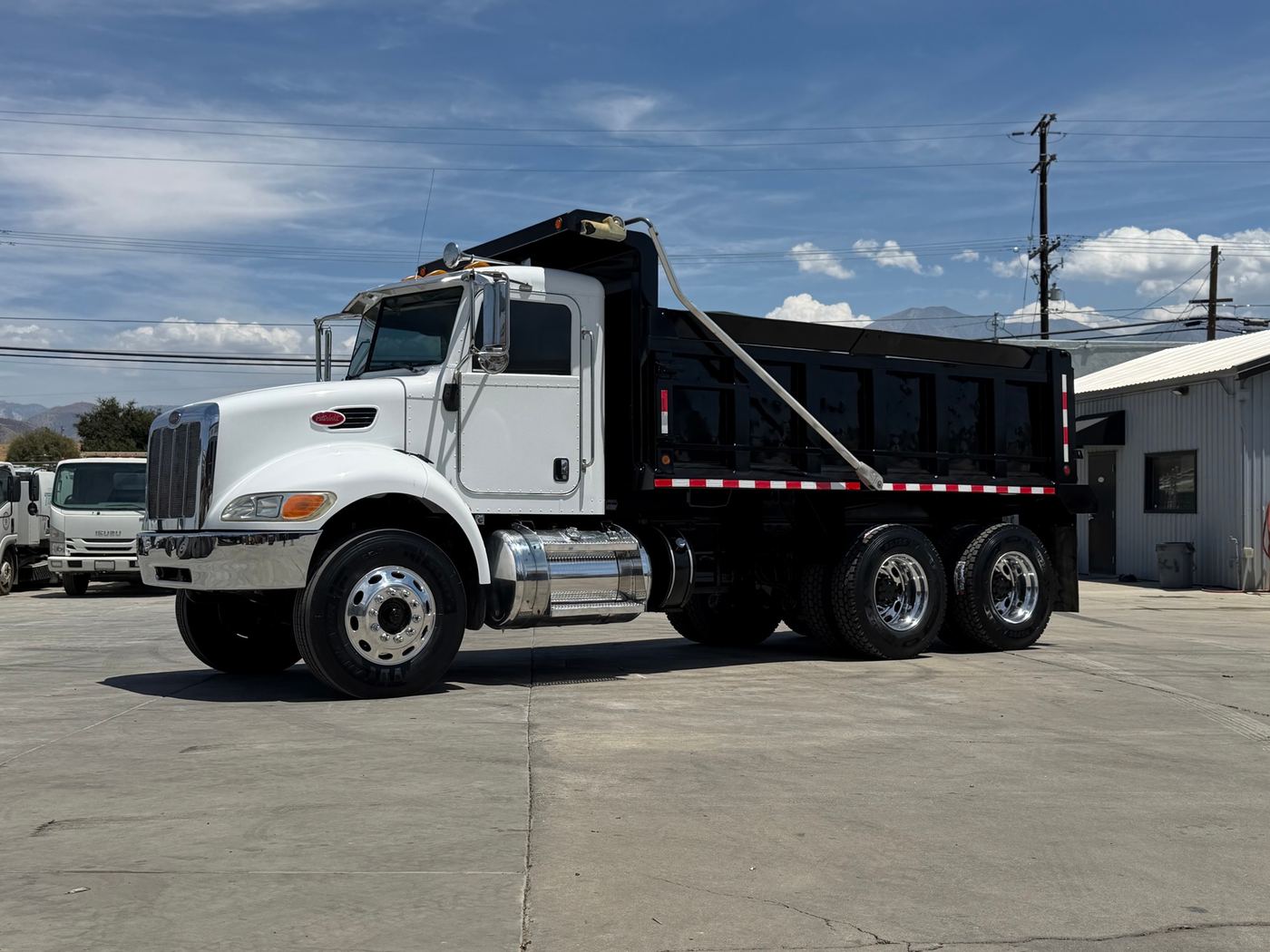 2012 Peterbilt 348 Dump Truck 10 yard
